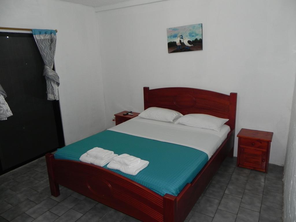 Hotel Galapagos Paradise Puerto Ayora  Kültér fotó